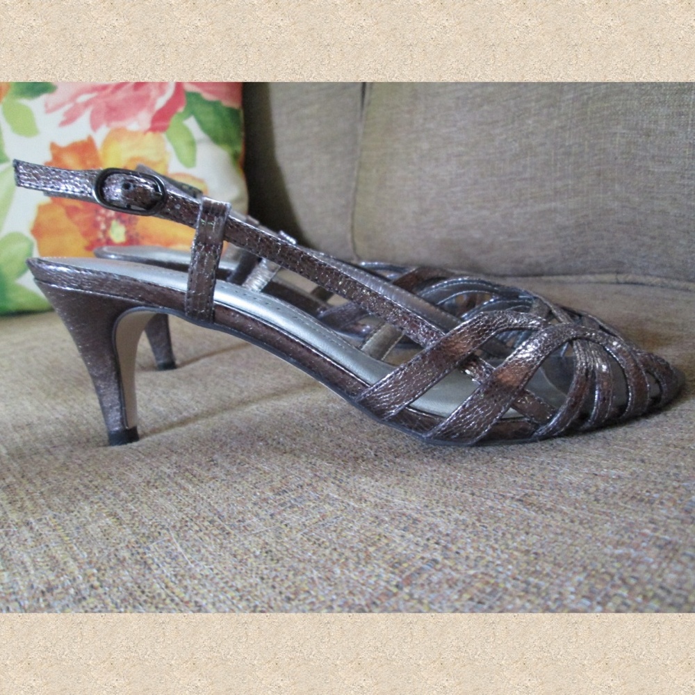 Adrianna Papell Metallic Pewter Sandals